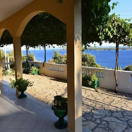 Dobrila - Two Bedroom With Terrace - A2 * Jelsa (Hvar)