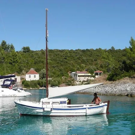 Dobrila - Two Bedroom With Terrace - A2 Jelsa (Hvar)
