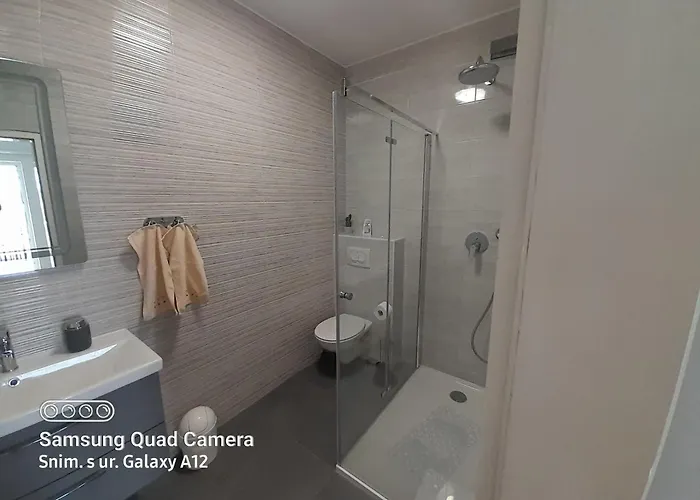 Daire Dobrila - Two Bedroom With Terrace - A2 Jelsa (Hvar)