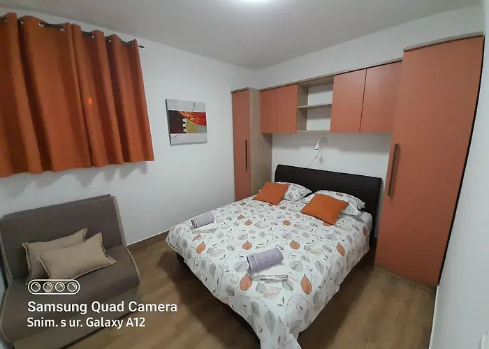 Dobrila - Two Bedroom With Terrace - A2 Daire
