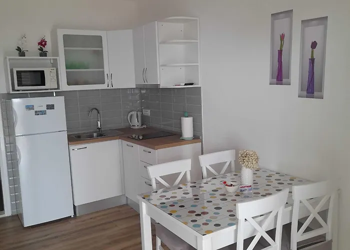 Dobrila - Two Bedroom With Terrace - A2 Daire